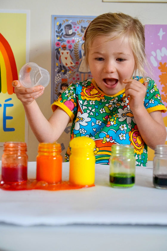 Colourful, Fizzy Bath Drops - Honeysticks