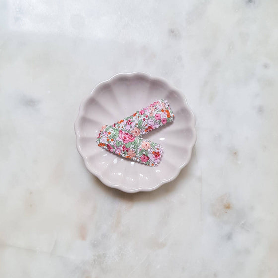 Almond Scallop Clips - Liberty Amelie - Floras