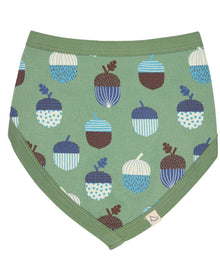  Green baby bib with acorn pattern on a white background
