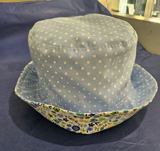 Reversible Bucket Hat - Blue Daisy/Blue Pokka Dot - Ruth Lednik